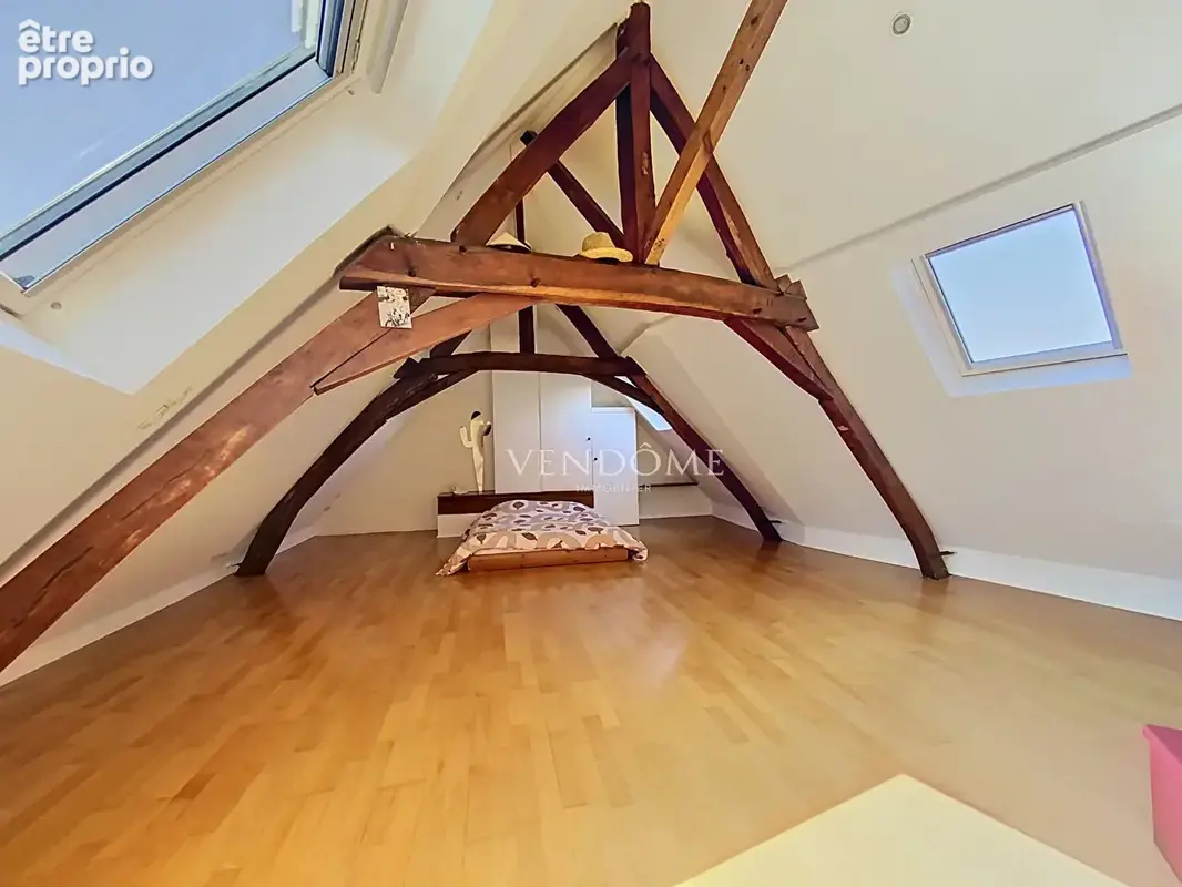 Maison de ville 260m² avec garage et grande terrasse - photo 10