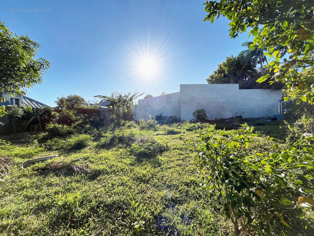 Terrain à SAINT-DENIS