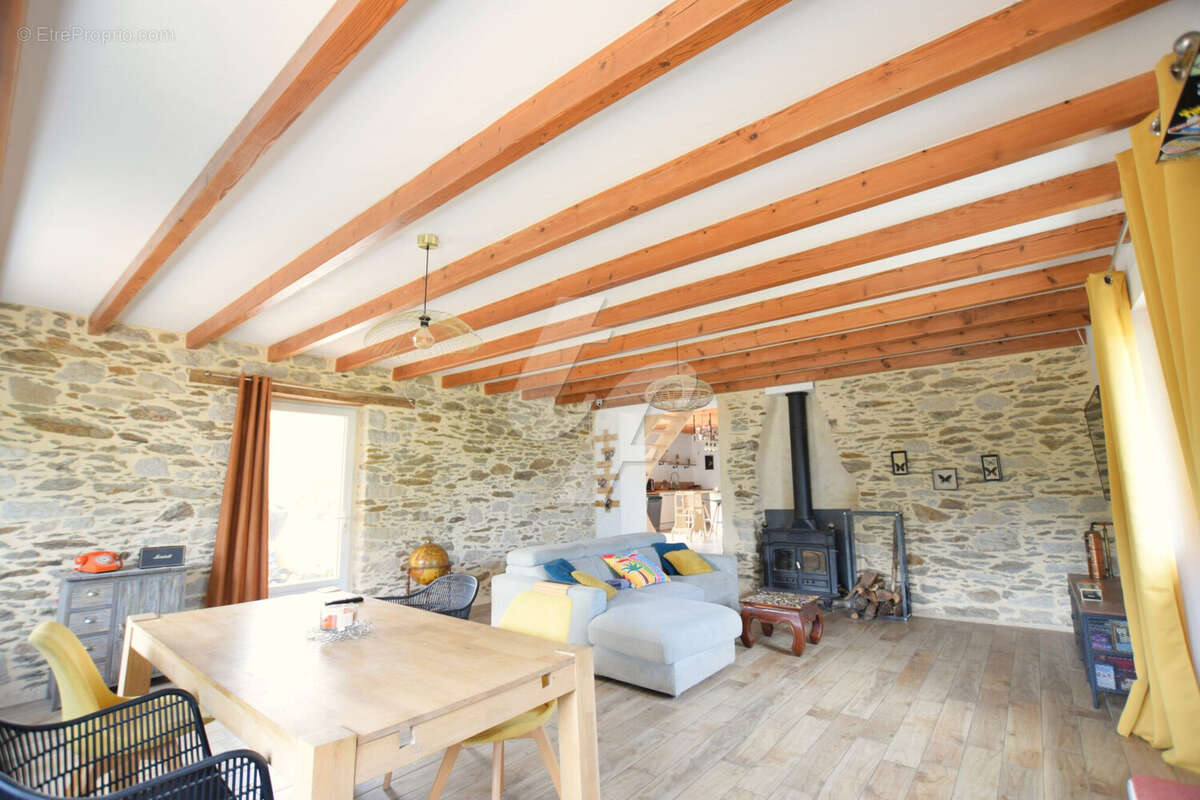 Maison 134 m² à Notre-Dame-Des-Landes  - photo 3
