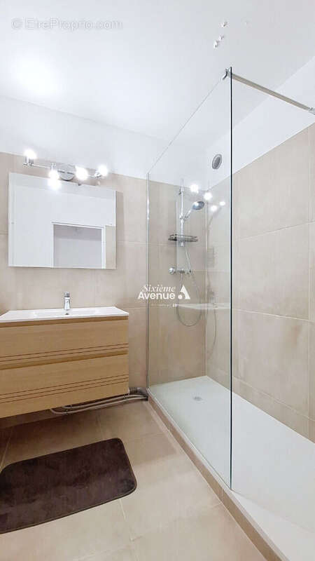 A vendre - Appartement Grasse 3/4 pièces de 78 m² - résidence sécurisée -  garage 17 m2 - photo 5