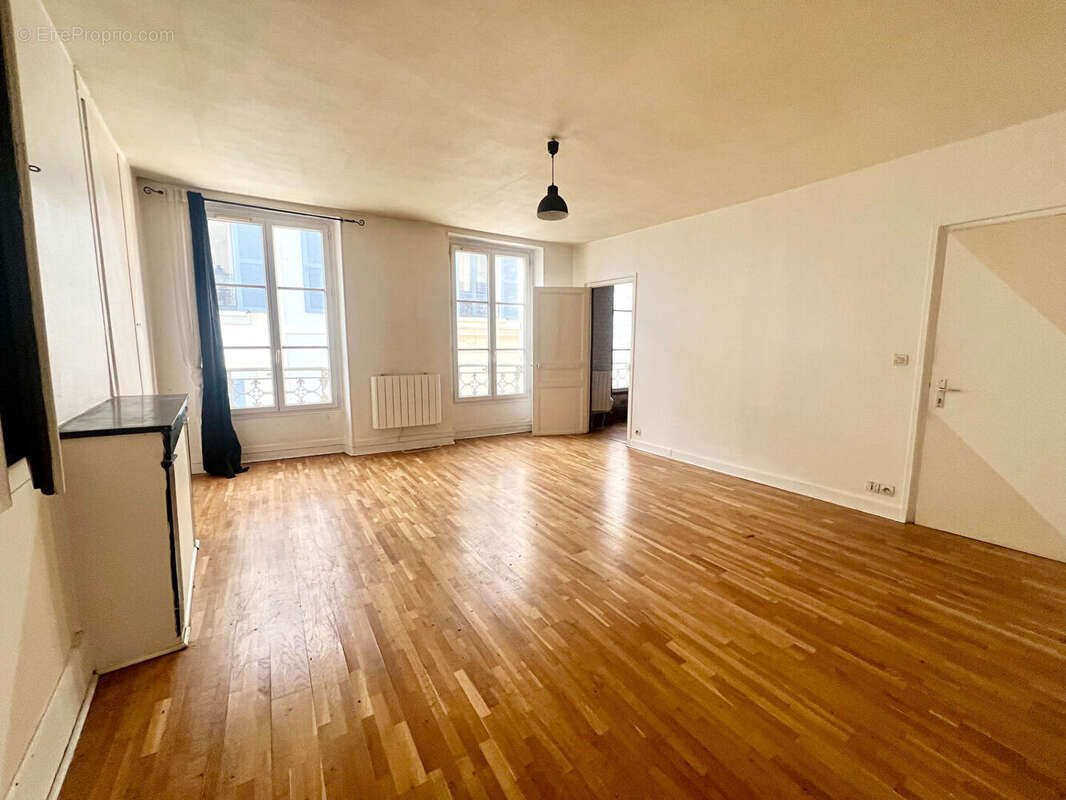 Appartement à BRIE-COMTE-ROBERT