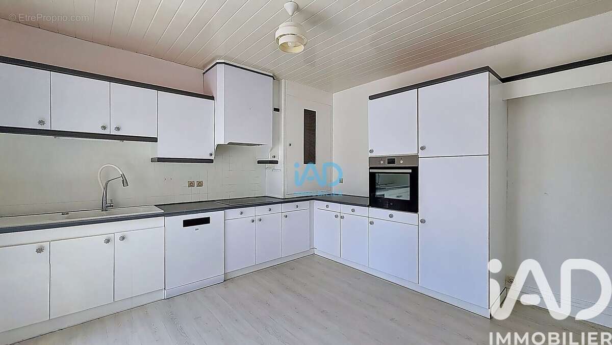 Photo 2 - Maison à SAINT-ETIENNE-DU-ROUVRAY