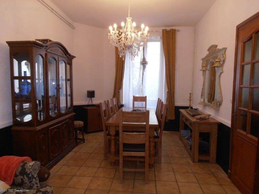 Maison à VILLEFAGNAN