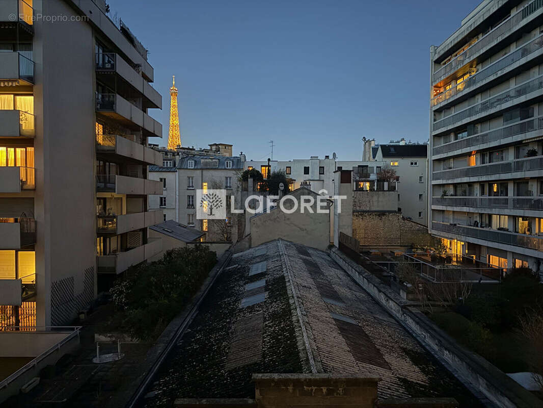 Appartement à PARIS-15E