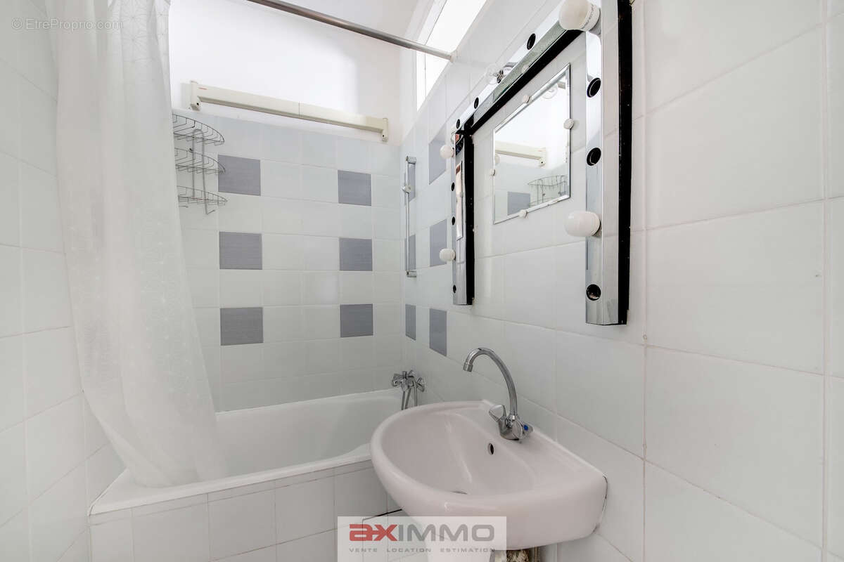 Appartement à PARIS-20E