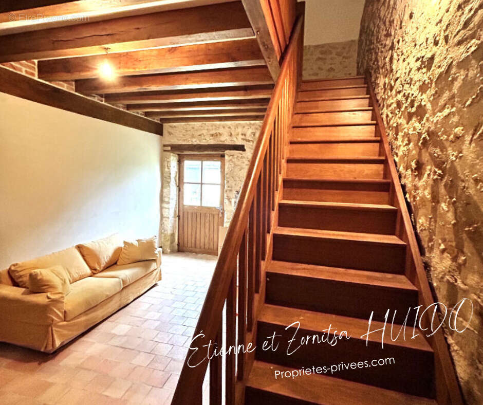 Maison à LA CHAPELLE-SAINT-LAURIAN