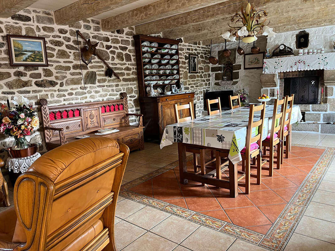 Maison à PLOUGUERNEAU
