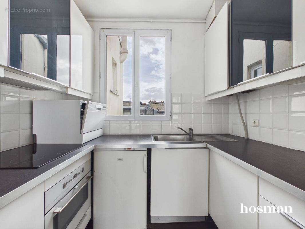Appartement à PARIS-18E