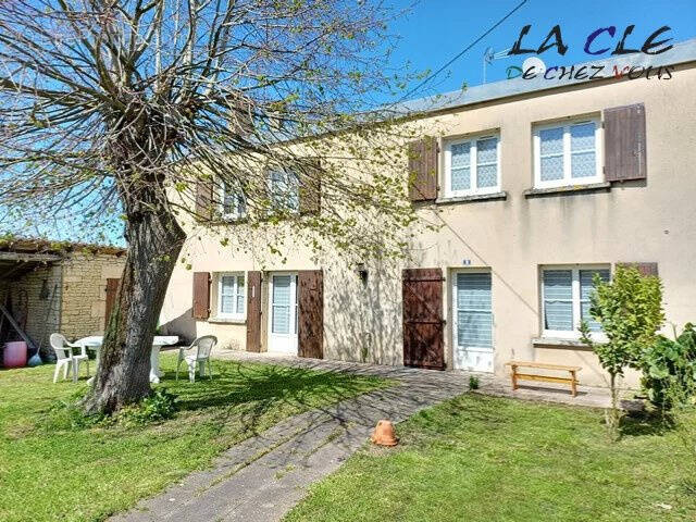 Maison à MAUZE-SUR-LE-MIGNON