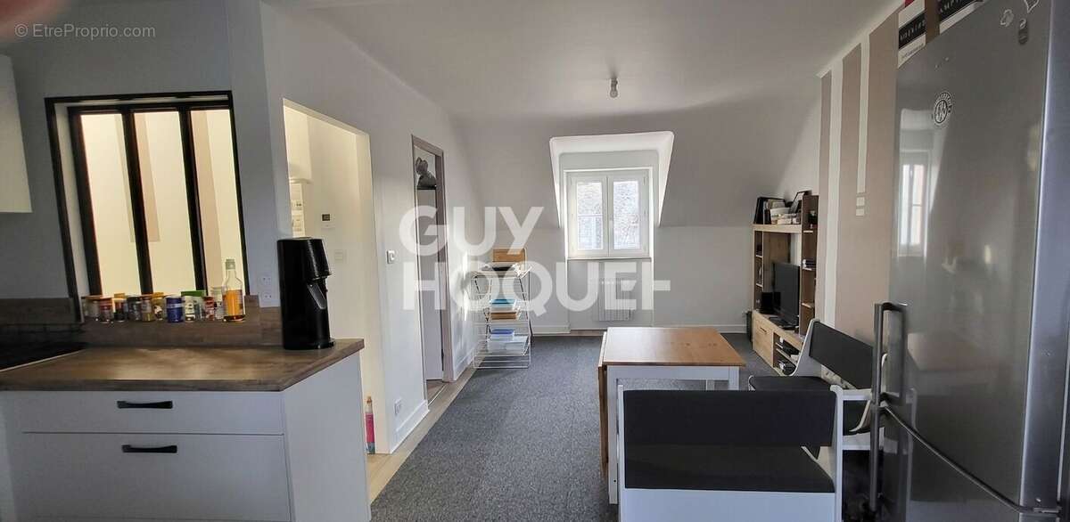 RARE sur le marché. Immeuble de rapport rénové en plein centre d'Elven - photo 5