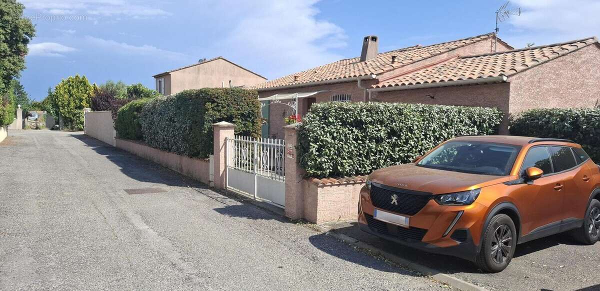 Photo 2 - Maison à GINASSERVIS