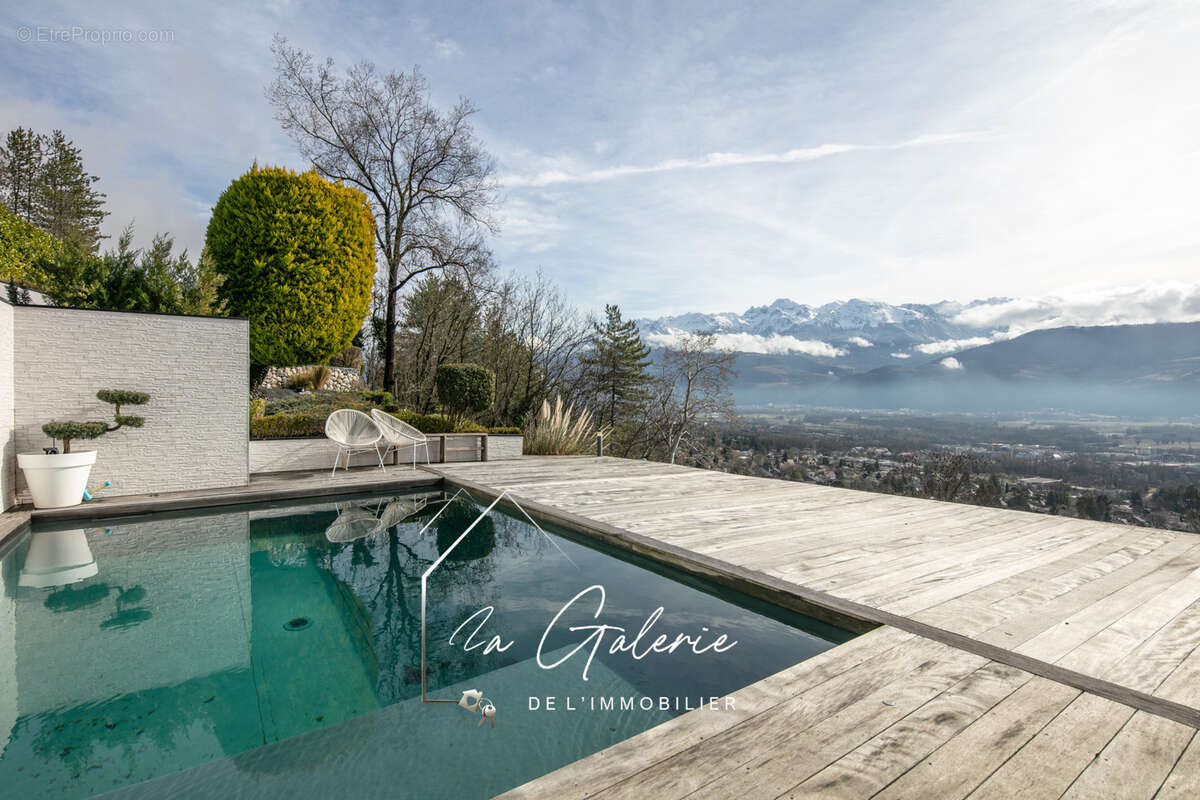 Maison à CORENC