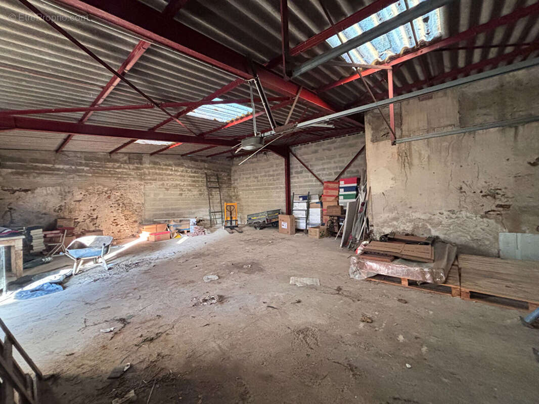 Parking à FAREMOUTIERS