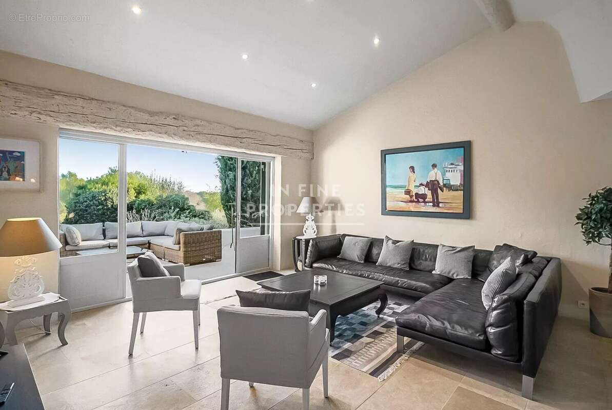 Maison à MOUANS-SARTOUX