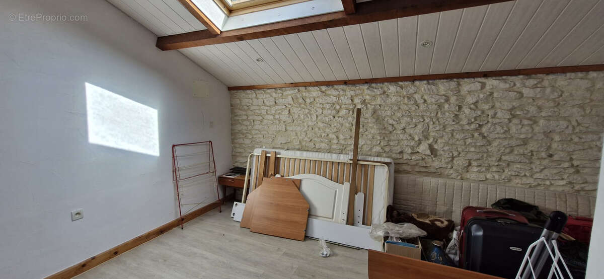 Maison à SAINT-DIZANT-DU-GUA