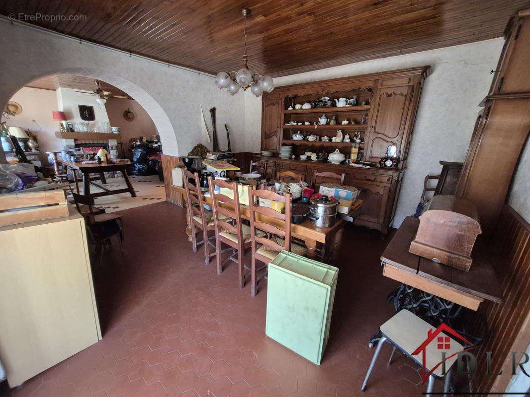 Maison à fort potentiel sur beau terrain - photo 14