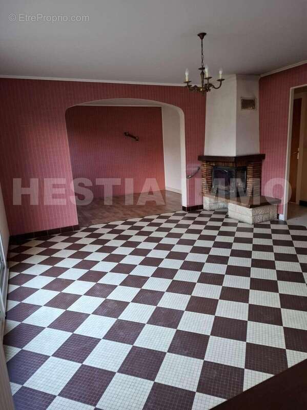 _copie-0_20251024_111711 - Maison à LA CHAPELLE-SUR-ERDRE