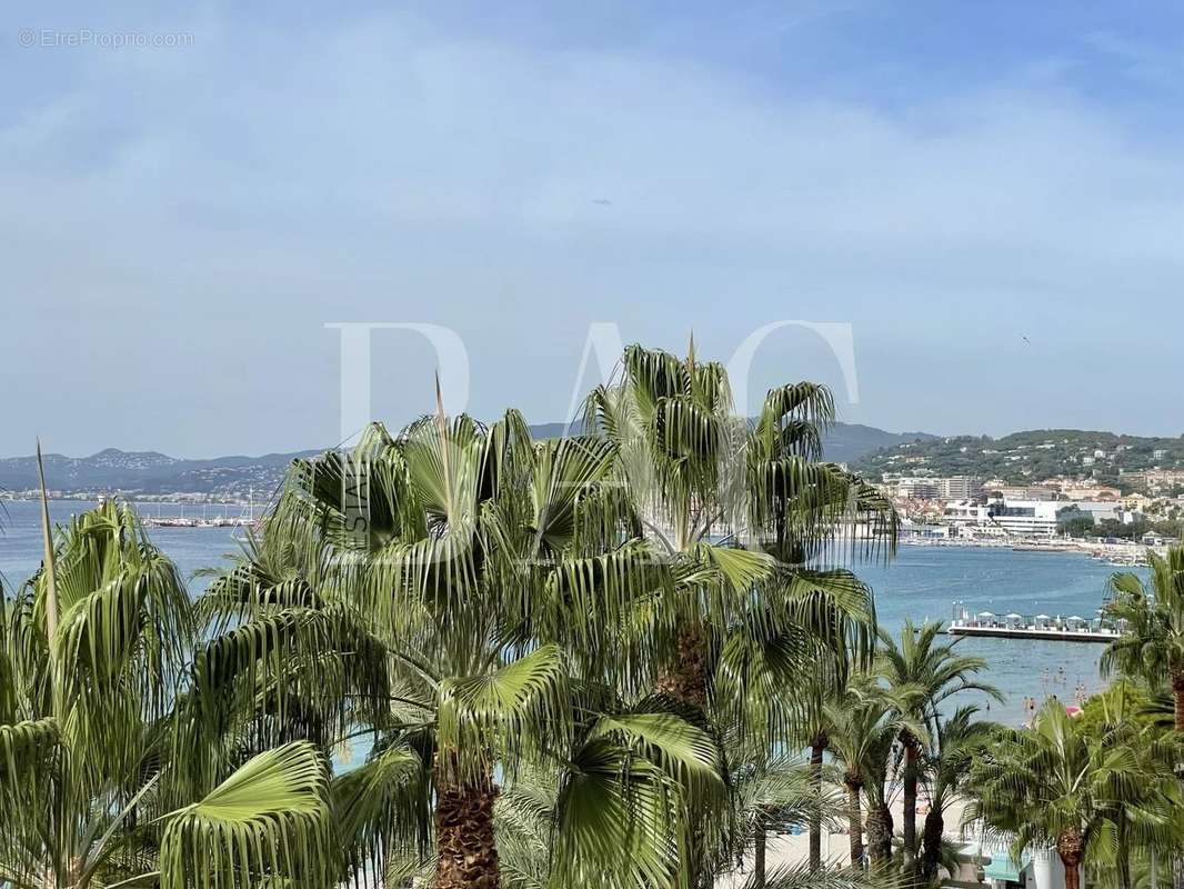 Appartement à CANNES