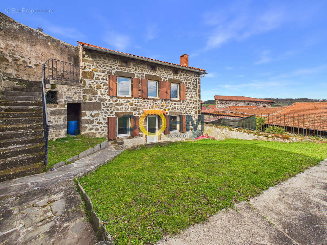 Maison à POLIGNAC