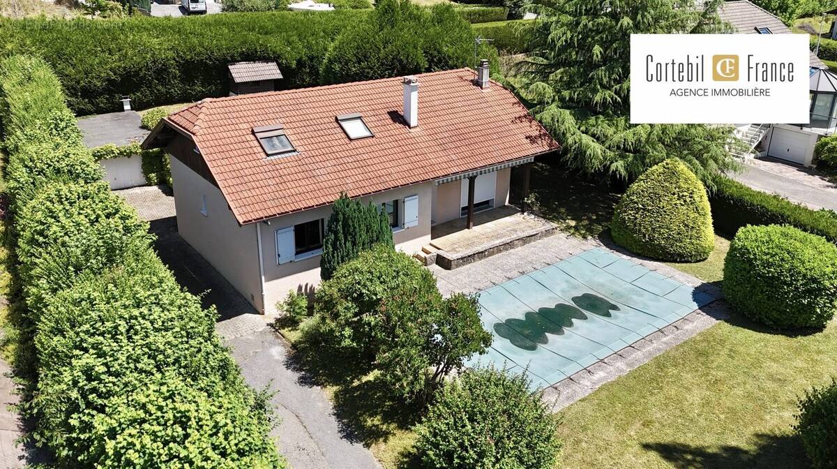 Maison à CRUSEILLES