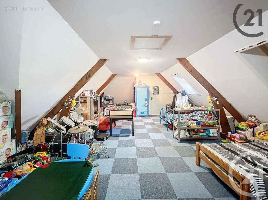 Maison à SAINTE-SAVINE