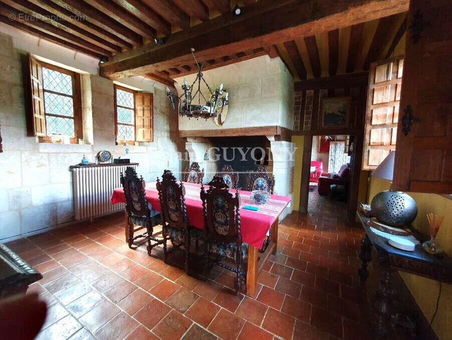 Maison à PONT-L'EVEQUE