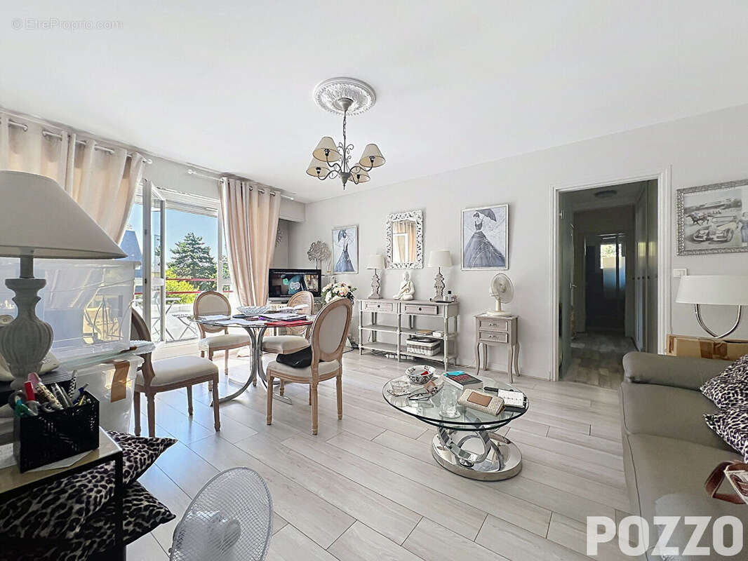 Appartement Deauville 3 pièce(s) 65.74 m2 - photo 2
