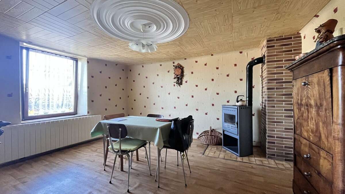 Maison à BOUZONVILLE