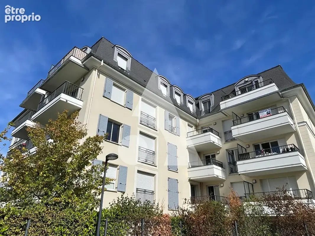 Photo Appartement à Le Plessis-Trevise au prix de 269 000€