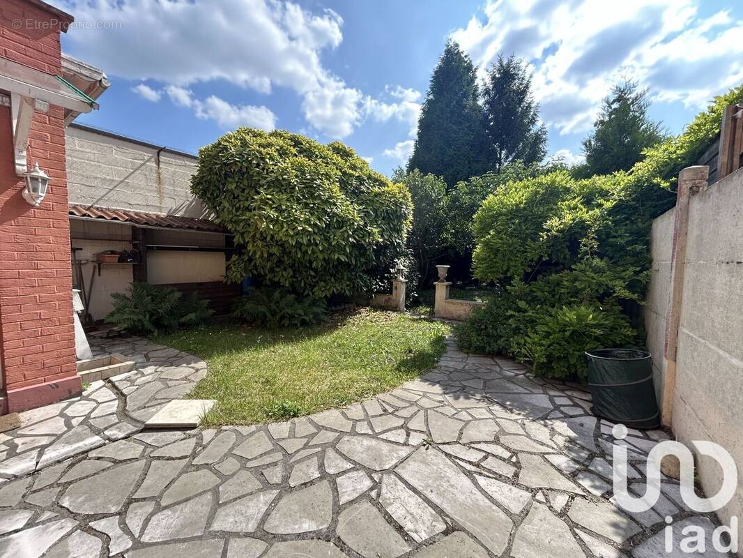 Photo 1 - Maison à COURRIERES