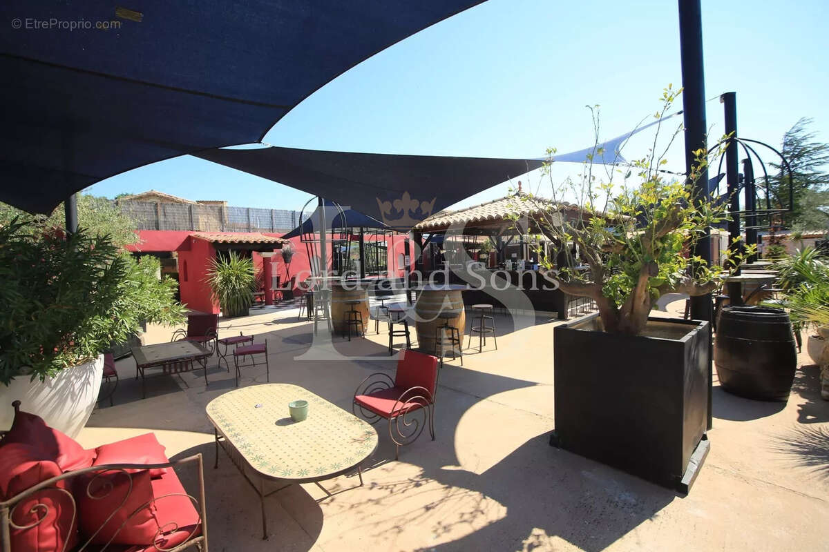 Maison à SUZE-LA-ROUSSE