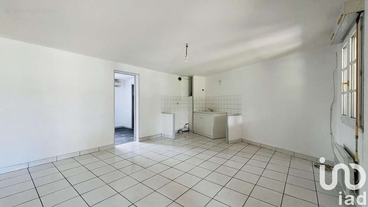 Photo 2 - Appartement à SAINT-LOUIS-DE-MONTFERRAND