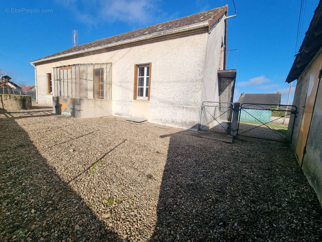 Photo 1 - Maison à NEUVY-GRANDCHAMP