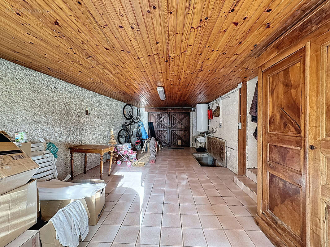 Maison à MONTMIRAIL