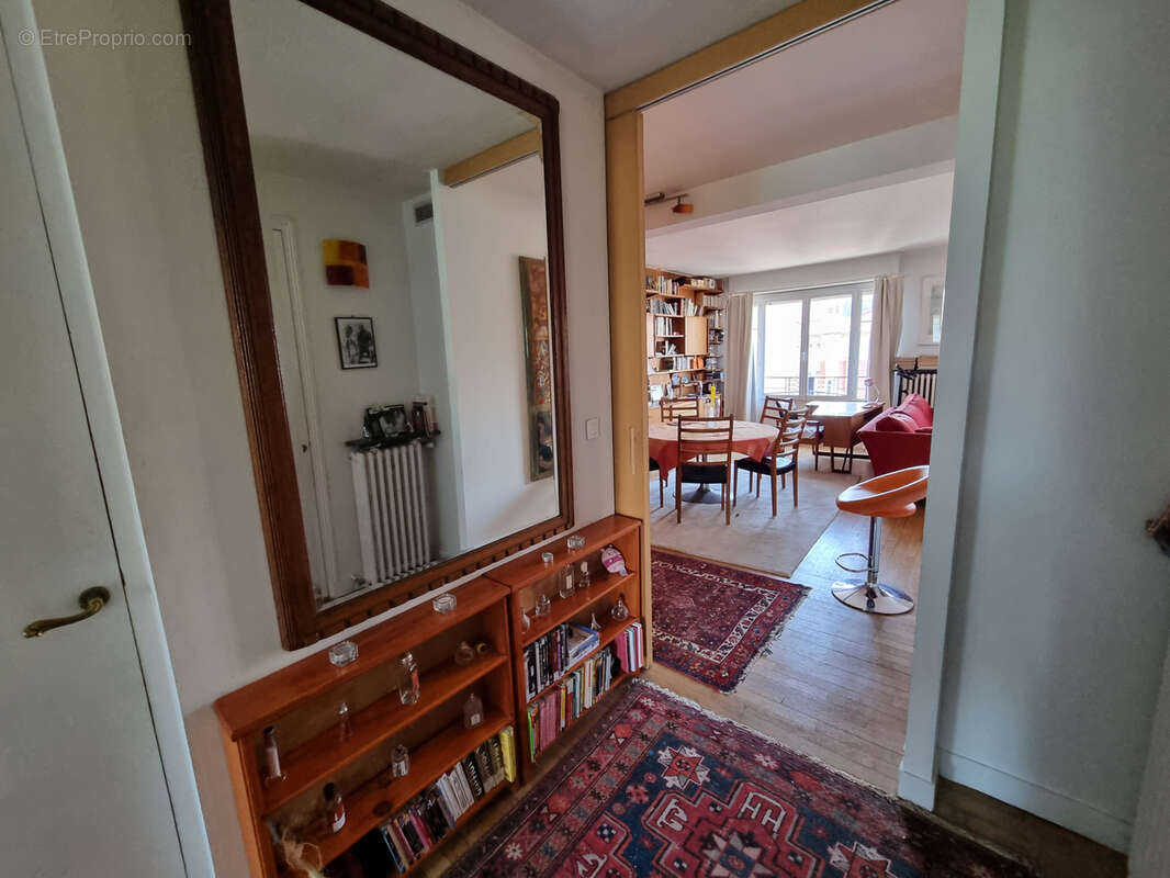 Appartement à SAINT-MANDE