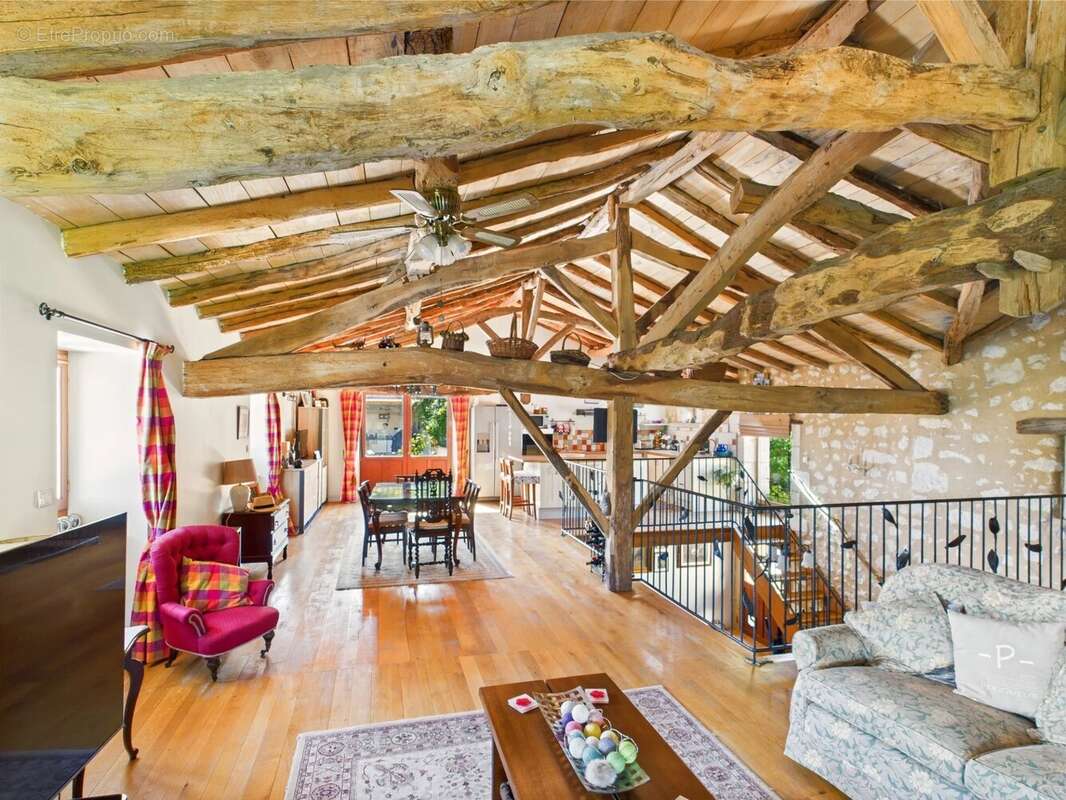 Maison à VERTEILLAC