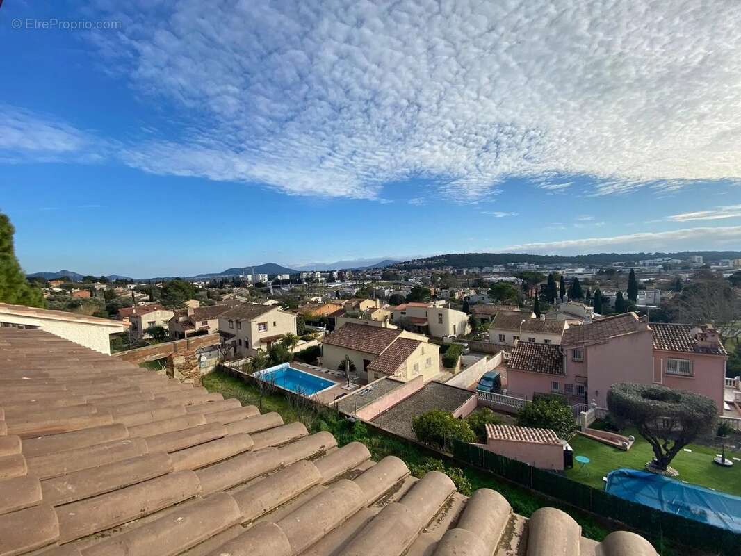 Maison à LA VALETTE-DU-VAR