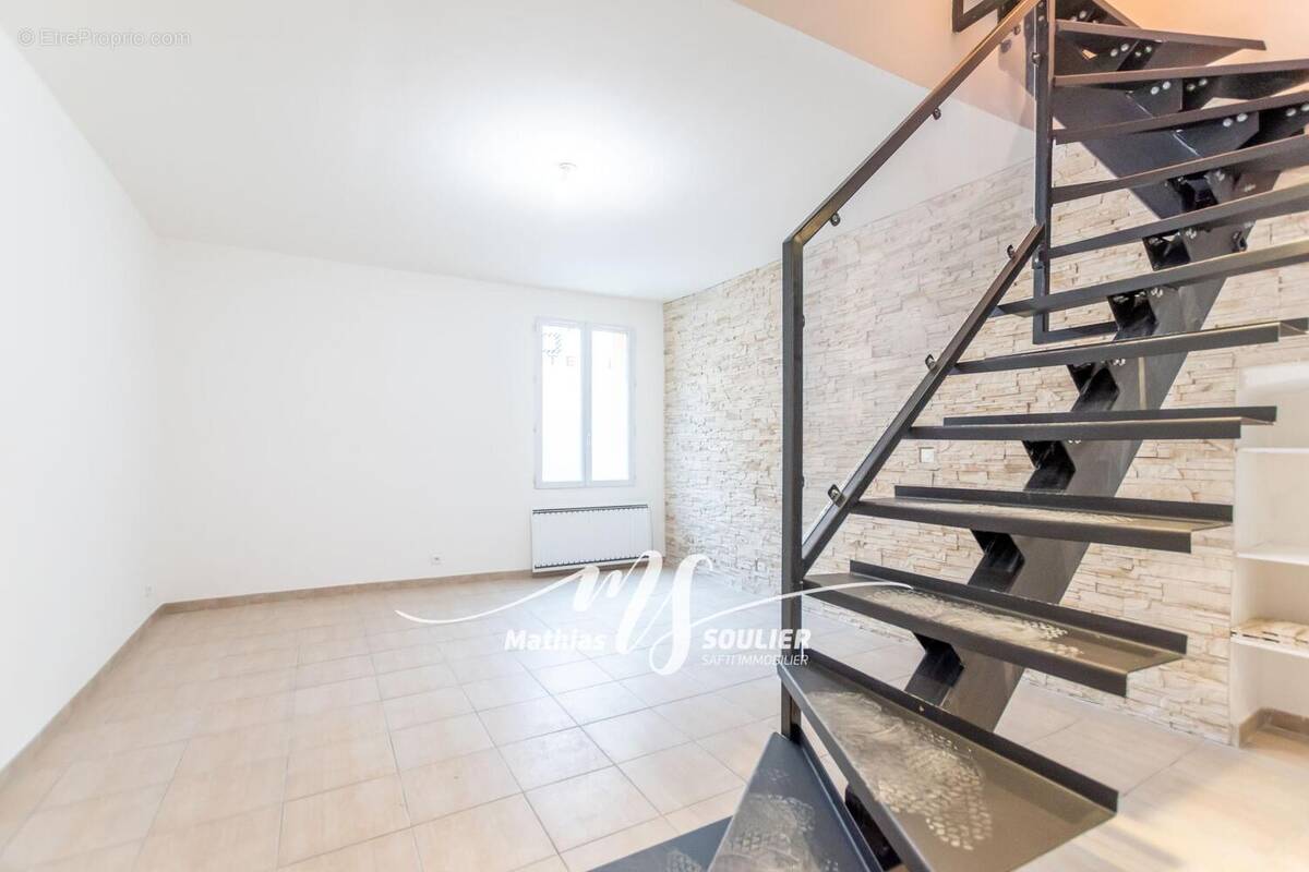 Photo 1 - Appartement à ROUSSET
