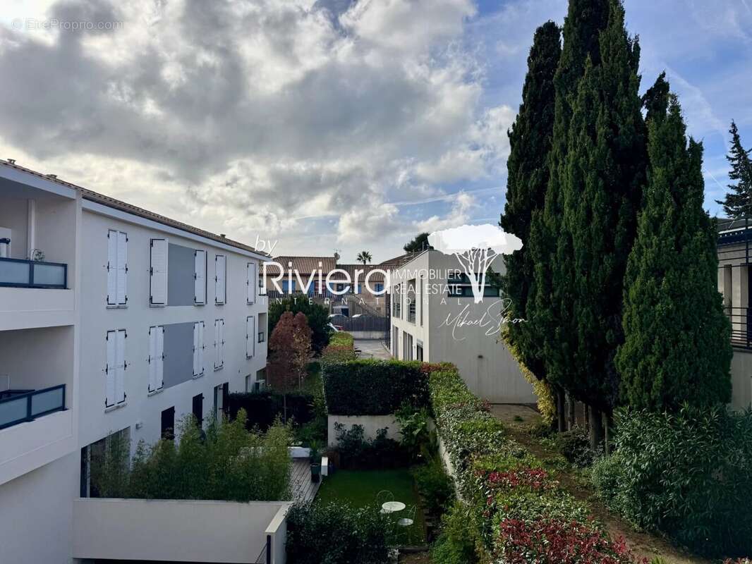 Appartement à LA CROIX-VALMER