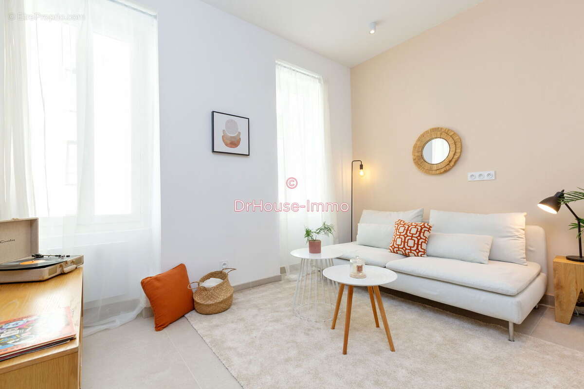 Appartement à MARSEILLE-8E