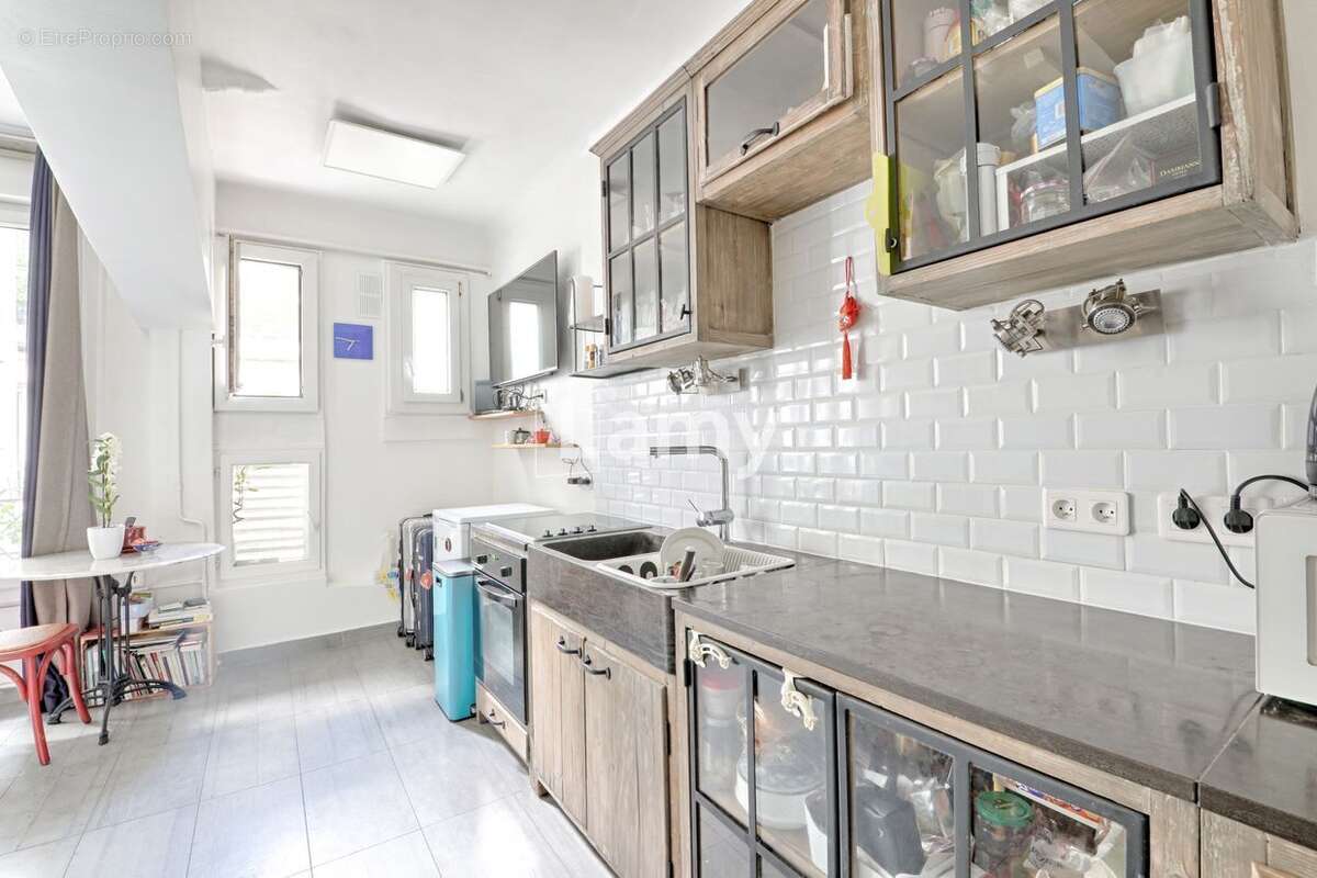 Appartement à PARIS-2E