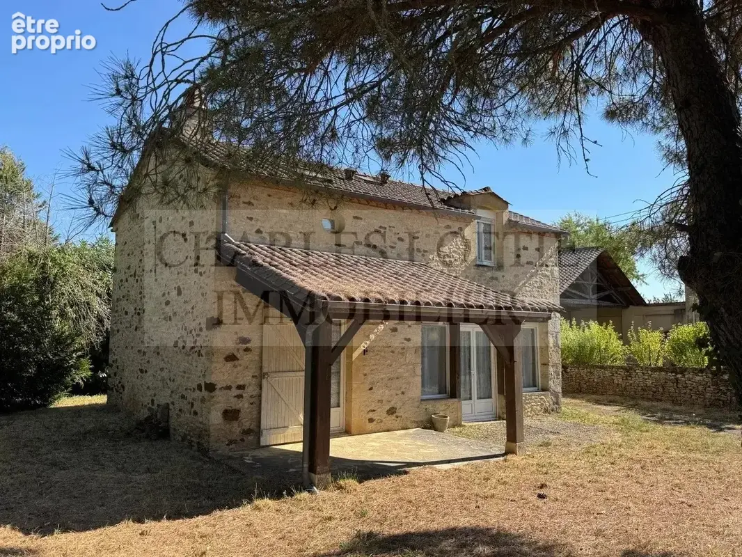 Belle propriété de caractère en pierre avec dépendances et gîte indépendant, 2.8 ha de terrain - photo 18