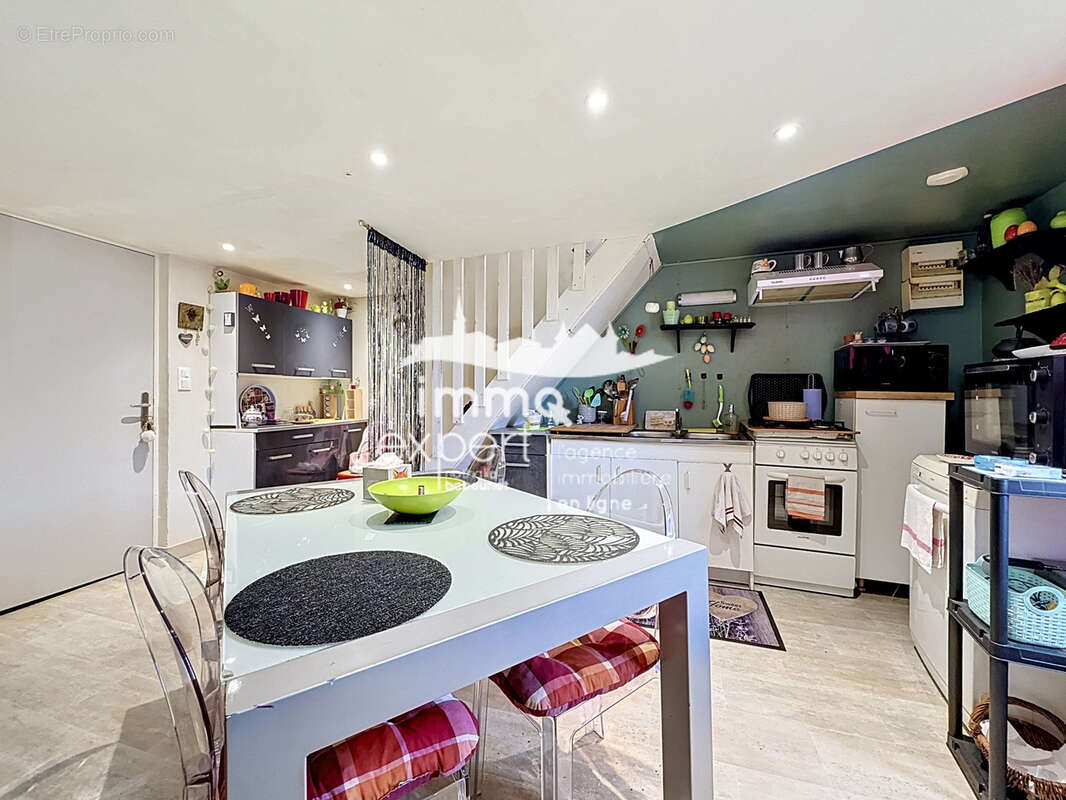 Appartement à MIRECOURT