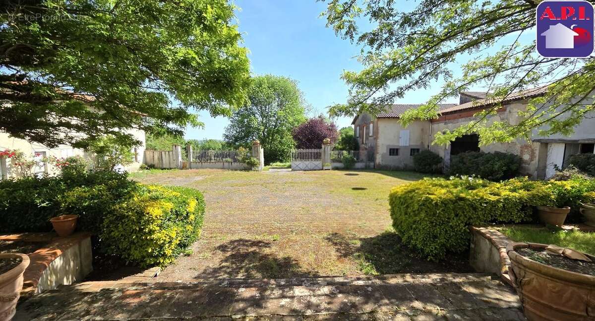 Maison à SAVERDUN