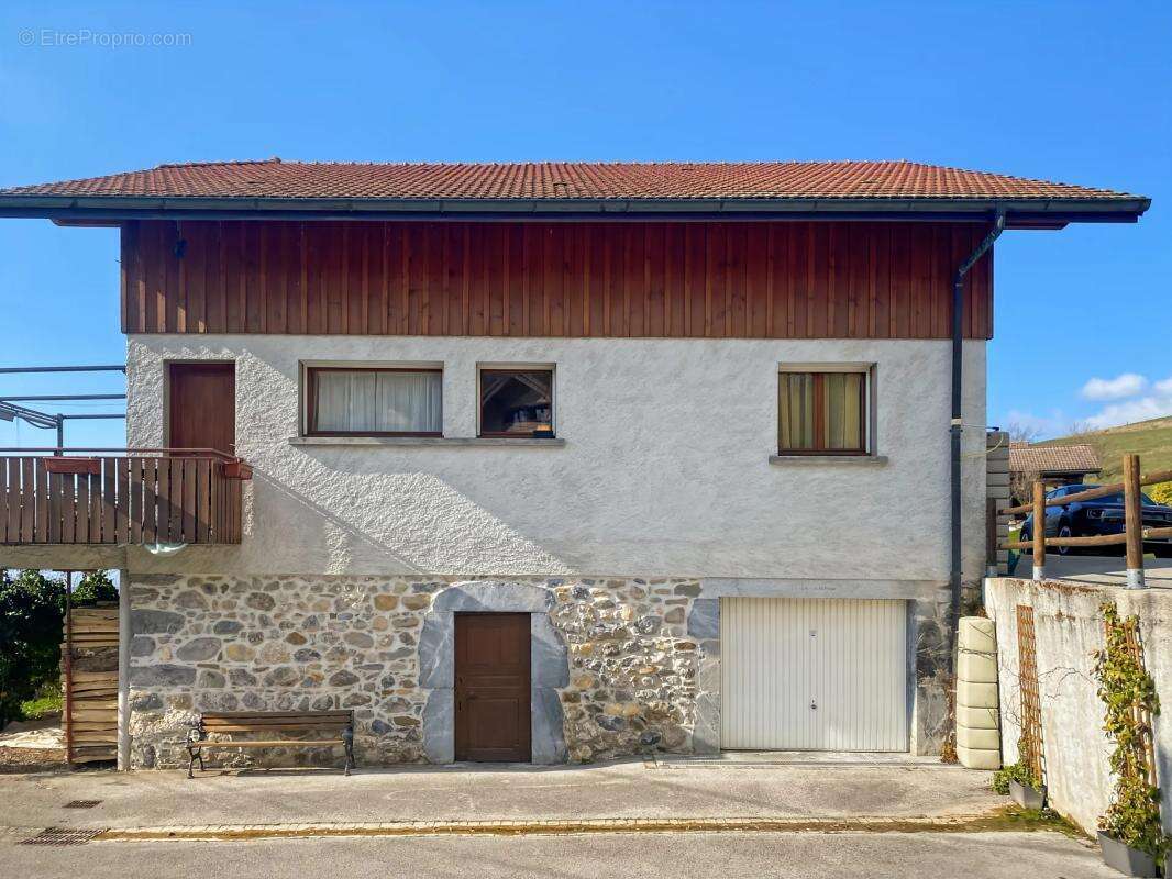 Maison à SAINT-JEAN-DE-THOLOME