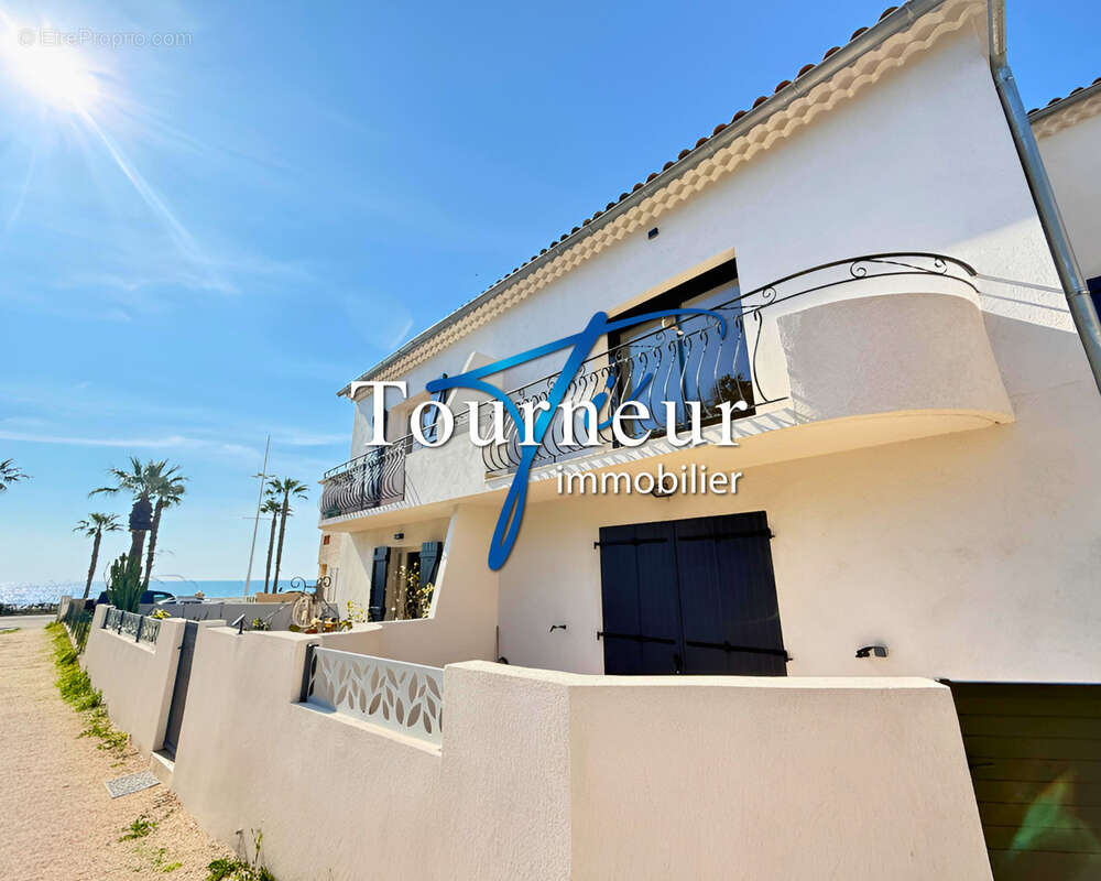 Appartement à SIX-FOURS-LES-PLAGES
