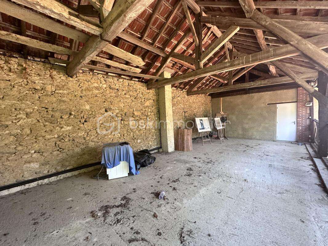 Superbe domaine gersois avec deux maisons, idéale pour de la location ou pour une activité type chambre d'hôtes ou autre - photo 22