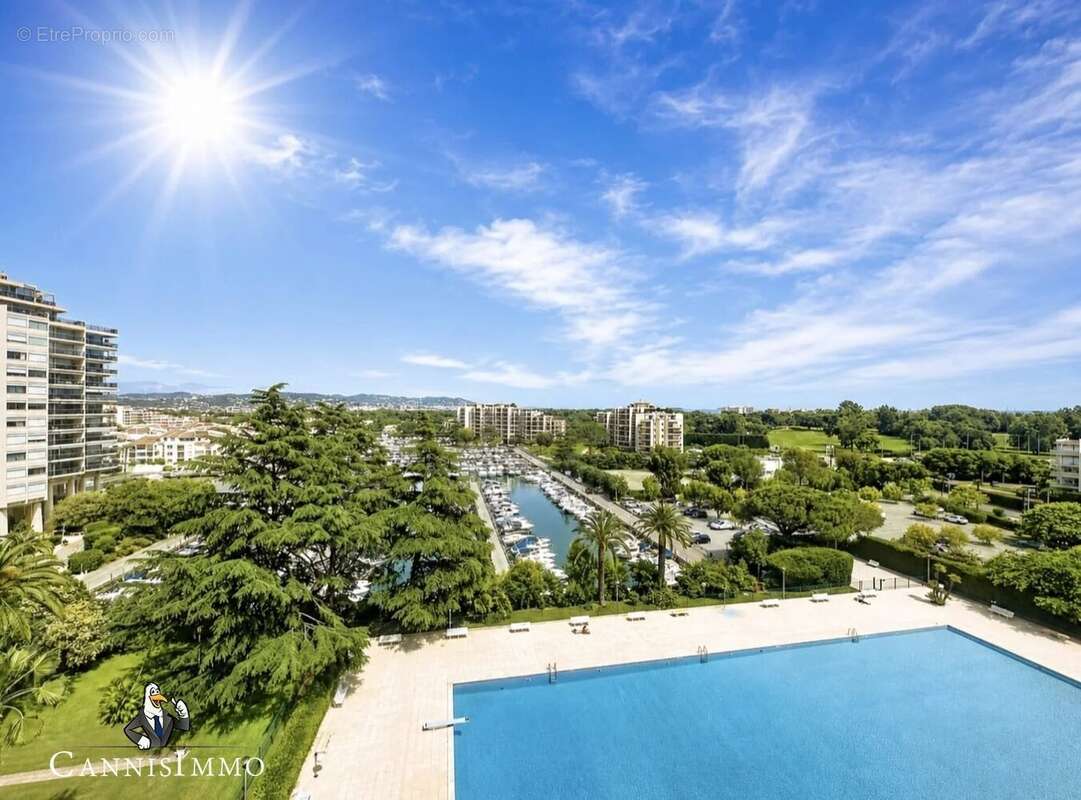 Appartement à MANDELIEU-LA-NAPOULE