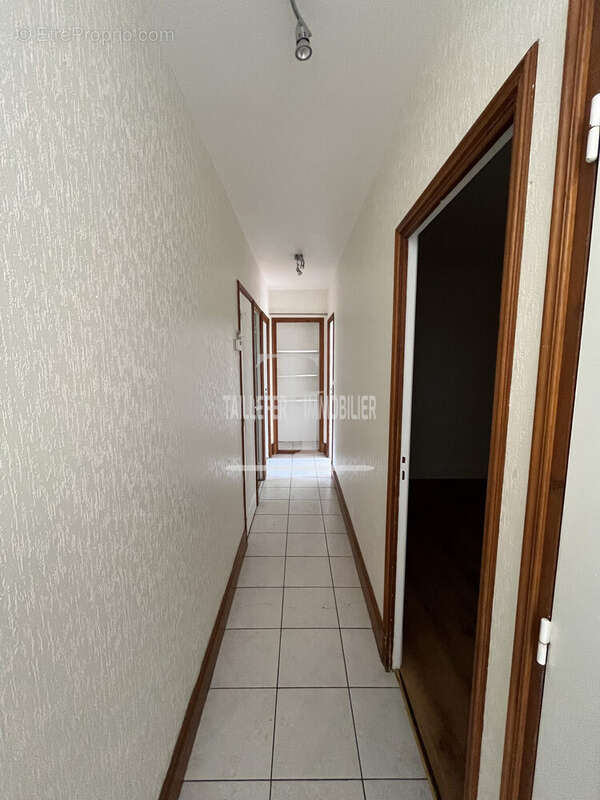 Maison à CHAMPCEVINEL