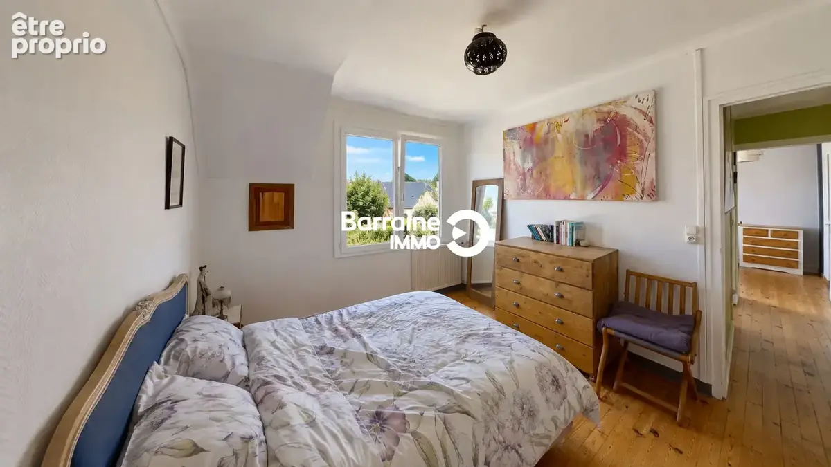 BARRAINE IMMO - A VENDRE - ARGOL : À 200 m de la plage, maison avec jardin, atelier et grand hangar - Réf : CR00290 - photo 12